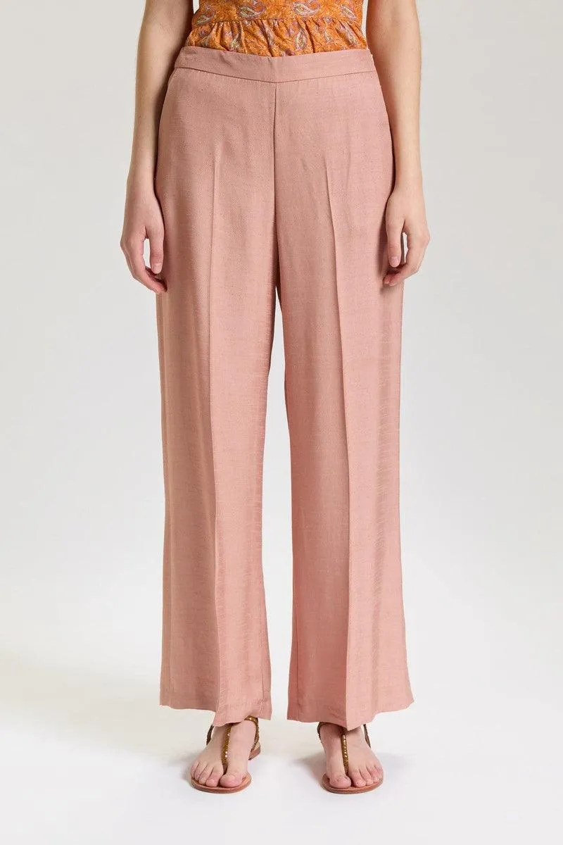 Pantalone fluid wavy yarn